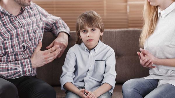 Как говорить с ребенком о разводе в зависимости от его возраста?